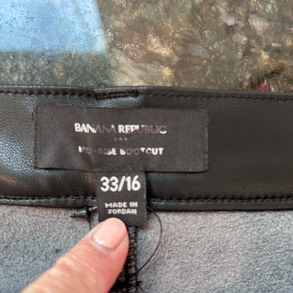 NWT Banana Republic Mid Rise Bootcut Vegan Leather Pants. 33/16. Classic. Moto - Picture 11 of 15